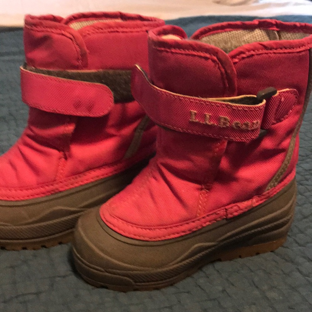 LL bean size 8T toddler winter boots
